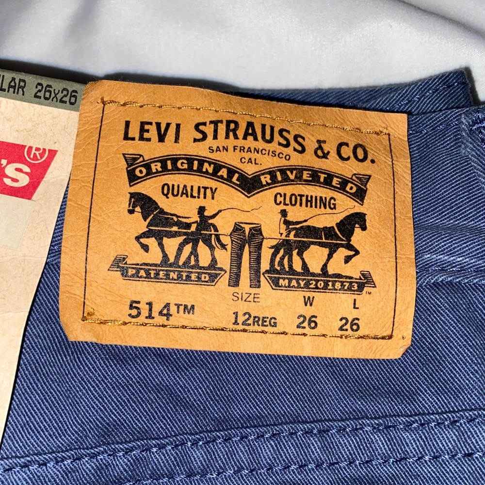 Blue Levi Jeans - Picture 6 of 7